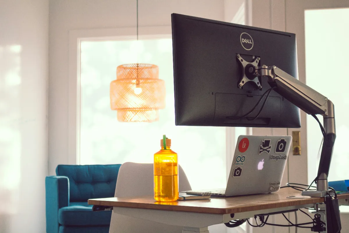 monitor-arm